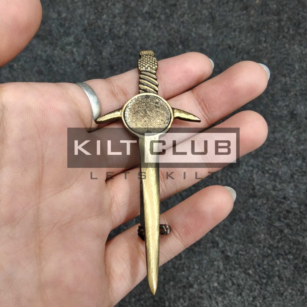 claymore kilt pin