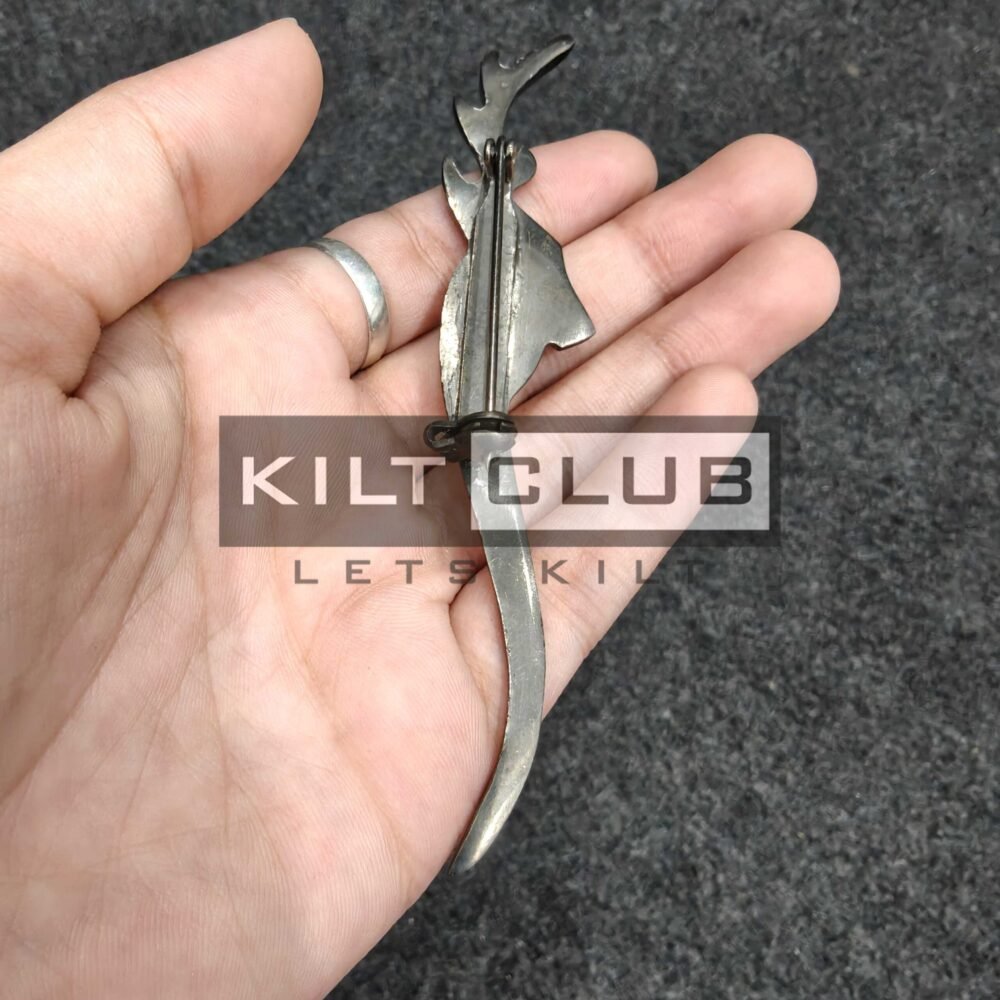 Stag head kilt pin